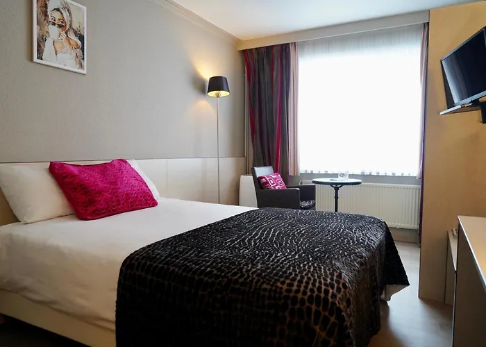 Boudewijn מלון קנוקה-הייסט